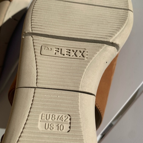 The FLEXX tan leather sandals size 10 (European 42) - Picture 15 of 16